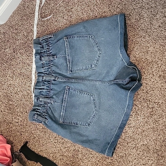 Nwot no Boundaries high waisted paperbag shorts. Medium 7/9 - Picture 2 of 2
